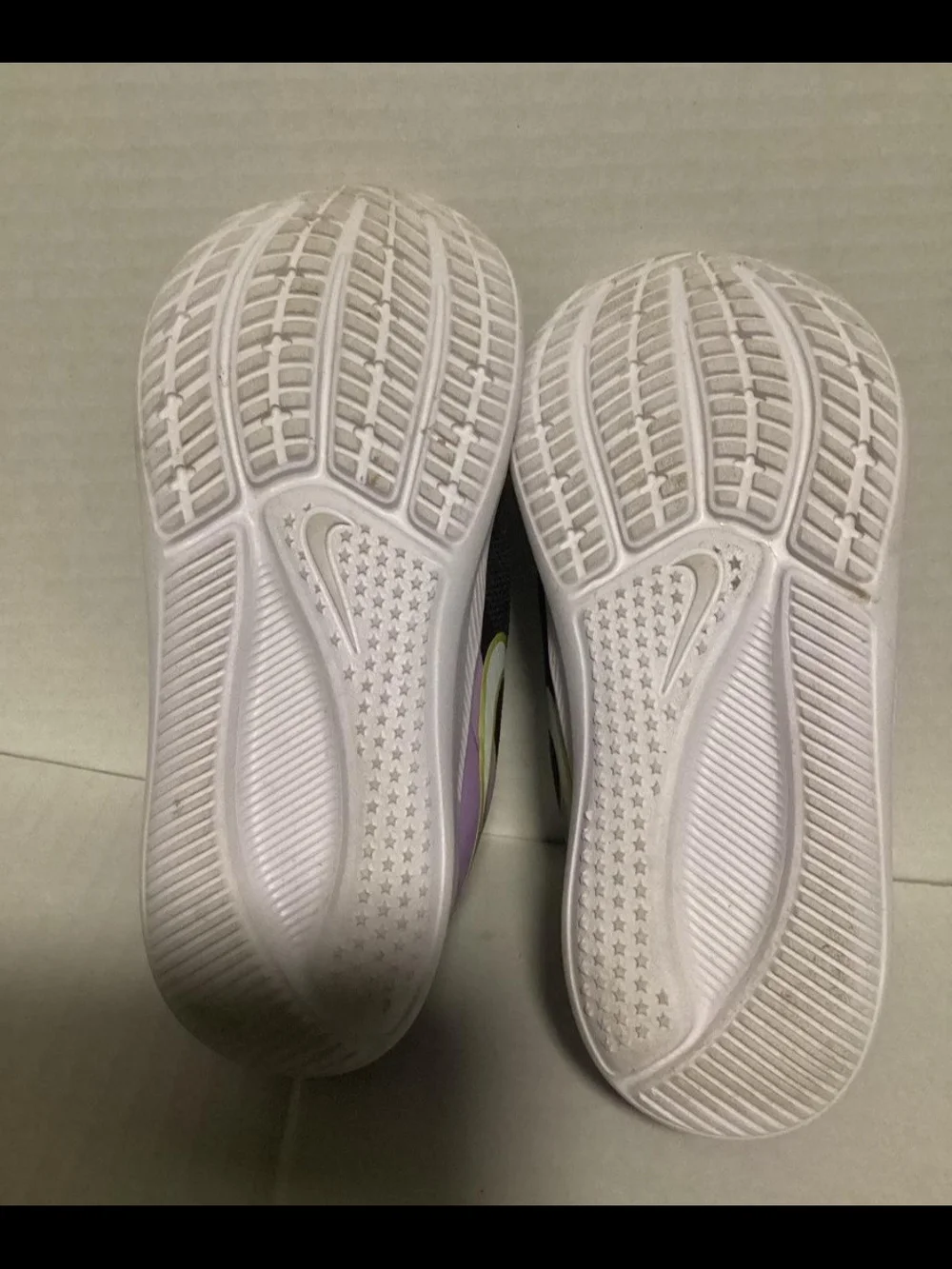 Nike easy hook